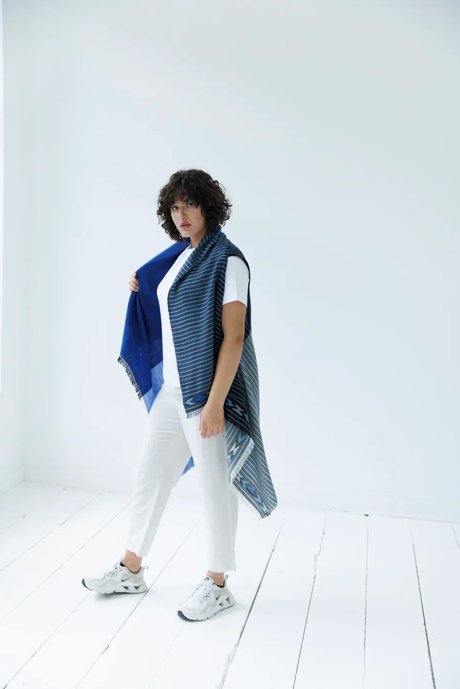 Julahas Light Wool Fusion Blue Cape
