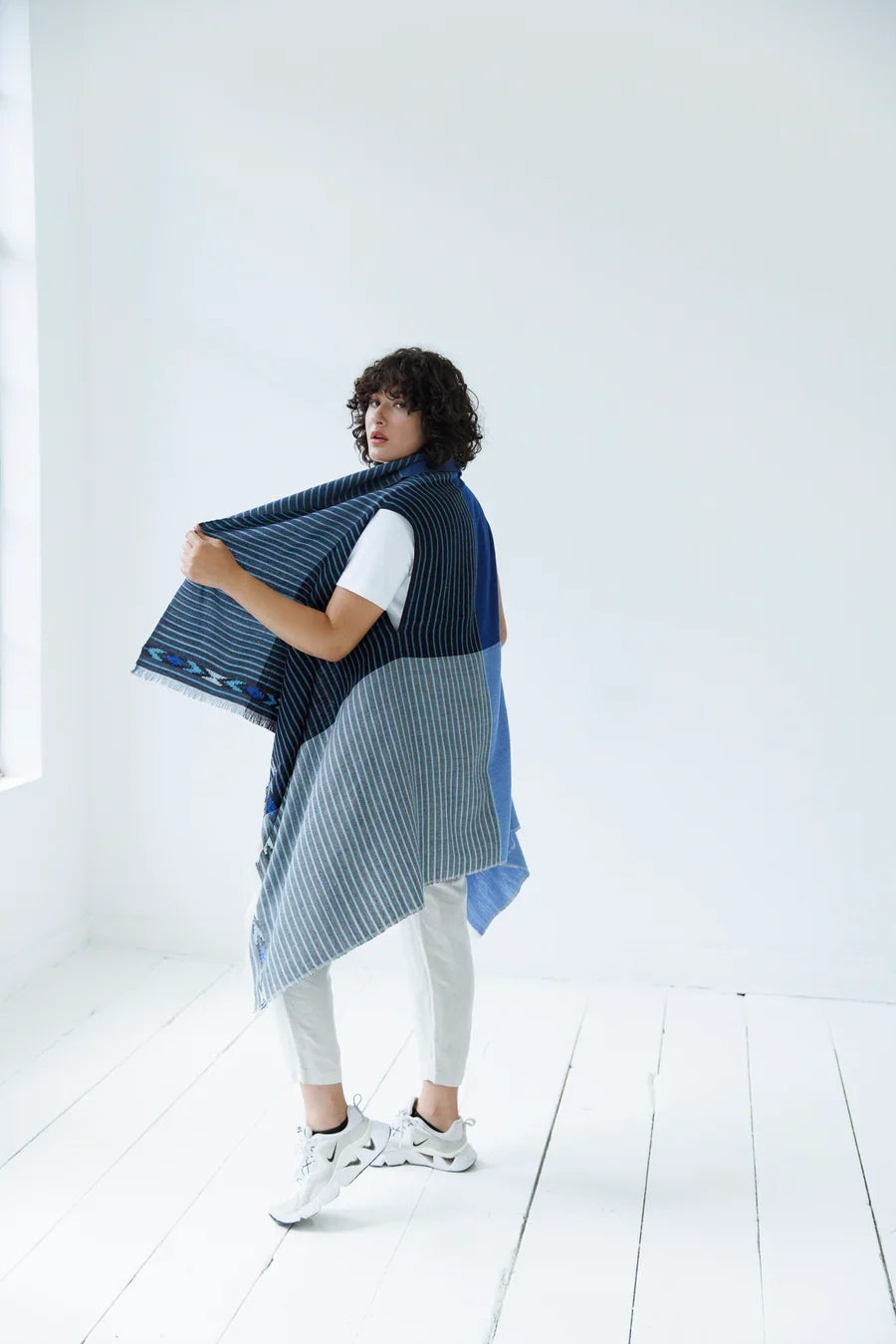 Julahas Light Wool Fusion Blue Cape