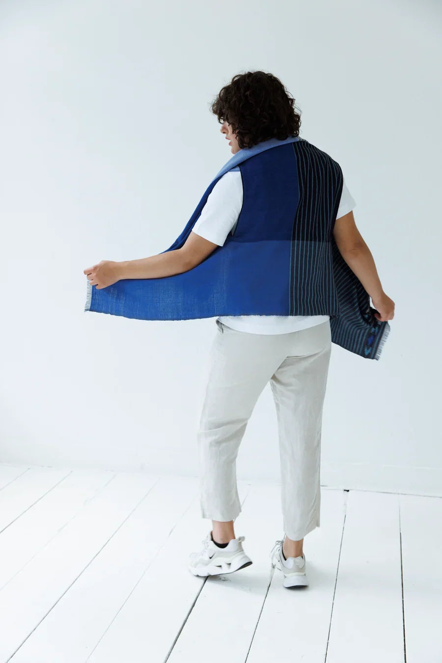 Julahas Light Wool Fusion Blue Cape